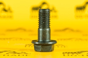 Болт крепления главной пары JCB (Original) 826/01080