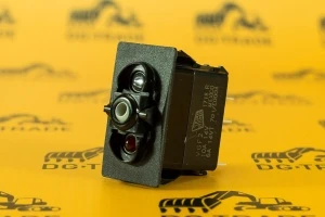 Переключатель (клавиша) JCB (Original) 701/E0004